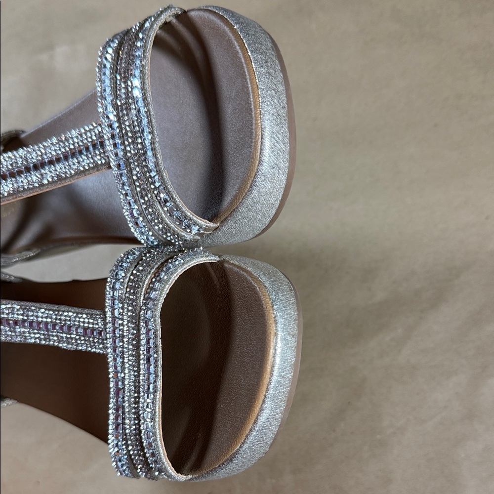 Kelly & Katie Shiny Glittering Wedge Strappy Women’s Sandals - US Size 8.5 M - Picture 7 of 13